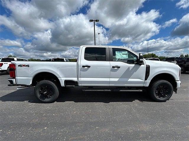 new 2025 Ford F-250 car, priced at $60,660
