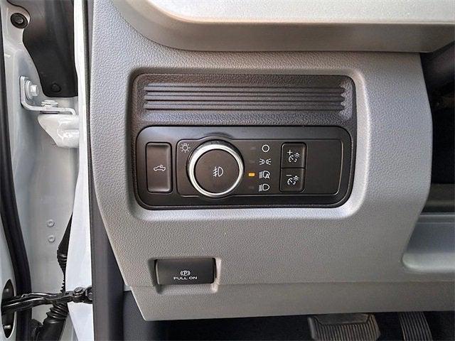 new 2025 Ford F-250 car, priced at $60,660
