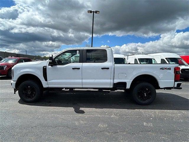 new 2025 Ford F-250 car, priced at $60,660