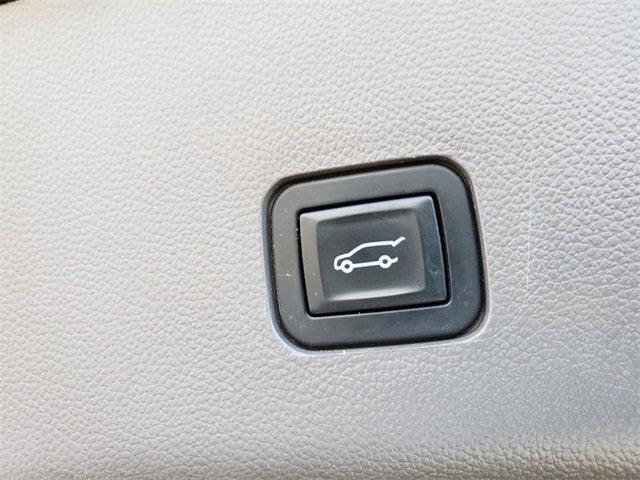 used 2018 Chevrolet Traverse car, priced at $17,900