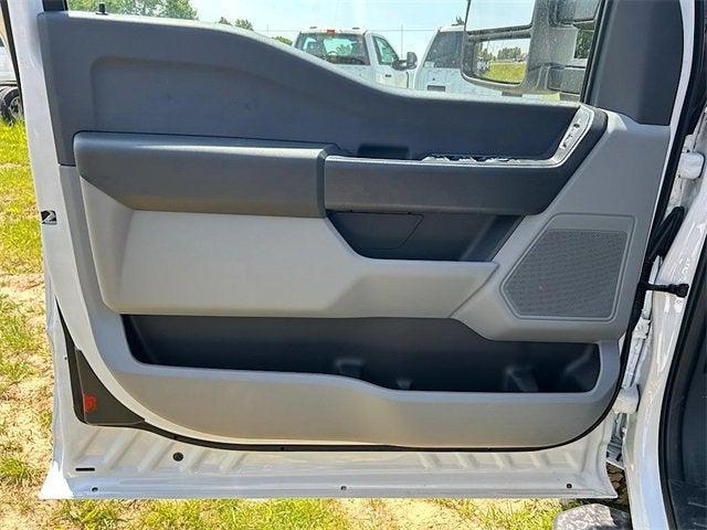 new 2025 Ford F-350 car, priced at $79,208