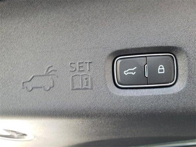 new 2025 Ford Expedition car, priced at $81,261