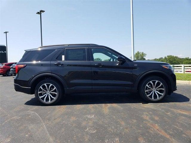 new 2025 Ford Explorer car, priced at $46,050