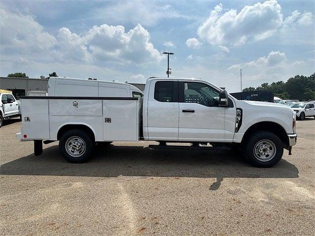 new 2025 Ford F-350 car, priced at $73,990