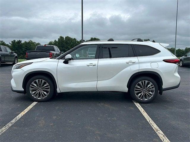 used 2021 Toyota Highlander car, priced at $37,900