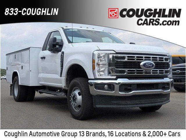 new 2025 Ford F-350 car, priced at $75,305
