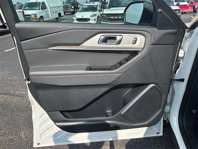 new 2025 Ford Explorer car, priced at $37,184