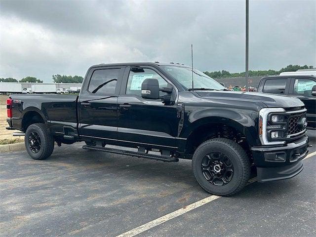 new 2025 Ford F-350 car, priced at $61,162