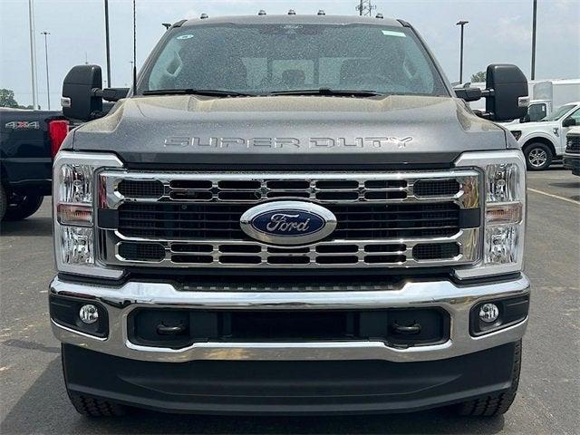 new 2025 Ford F-350 car, priced at $61,162
