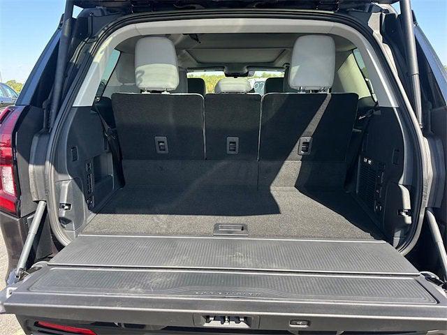 new 2025 Ford Expedition car, priced at $71,445