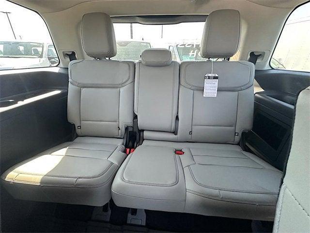 new 2025 Ford Expedition car, priced at $71,445