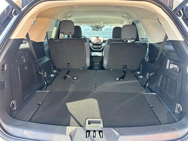 new 2025 Ford Explorer car, priced at $41,990