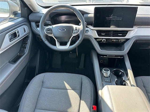 new 2025 Ford Explorer car, priced at $41,990