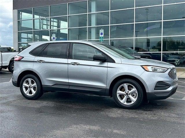 new 2024 Ford Edge car, priced at $33,900