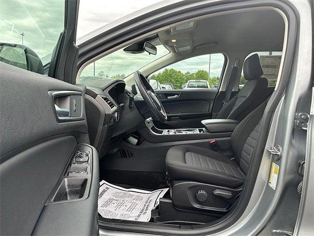 new 2024 Ford Edge car, priced at $33,900