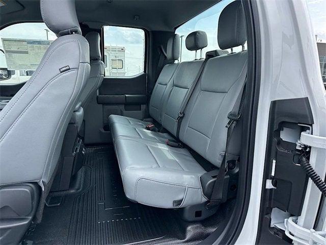 new 2025 Ford F-250 car, priced at $52,450