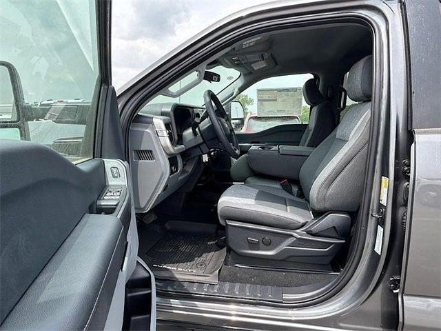 new 2025 Ford F-350 car, priced at $61,611
