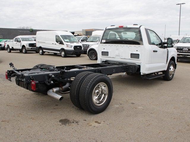 new 2024 Ford F-350 car, priced at $51,350