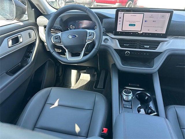 new 2025 Ford Explorer car, priced at $45,912