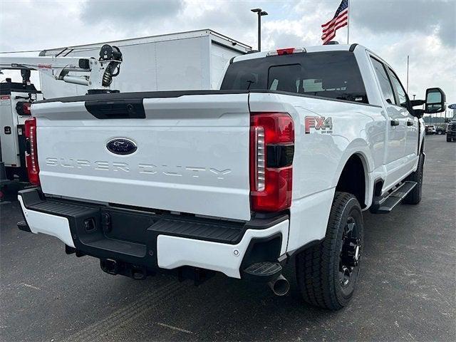 new 2025 Ford F-350 car, priced at $61,433
