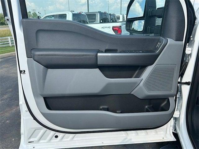 new 2025 Ford F-350 car, priced at $59,662