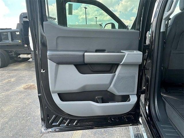 new 2025 Ford F-350 car, priced at $60,111