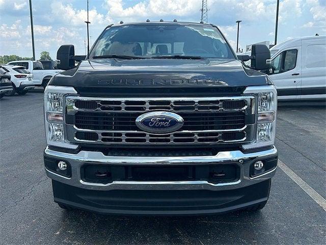 new 2025 Ford F-350 car, priced at $60,111