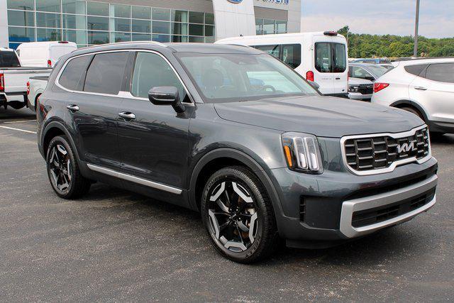 used 2023 Kia Telluride car, priced at $33,700