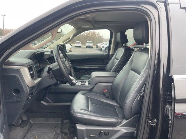 used 2024 Ford Expedition car, priced at $43,900