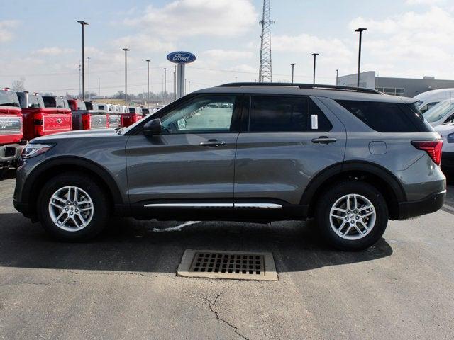 new 2025 Ford Explorer car, priced at $40,915