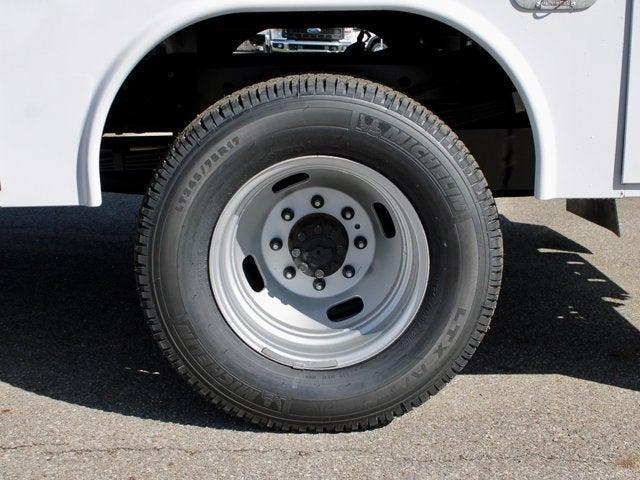 new 2025 Ford F-350 car, priced at $89,137