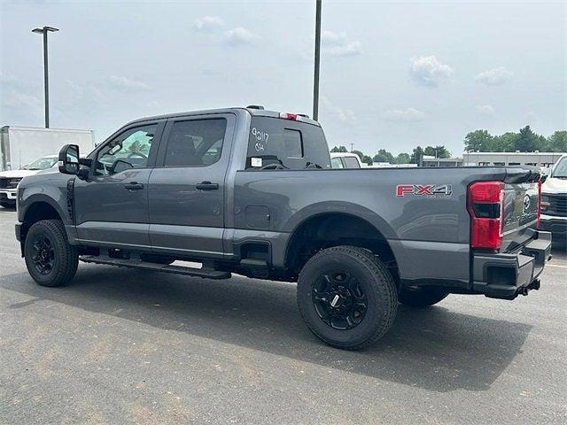 new 2025 Ford F-350 car, priced at $61,433