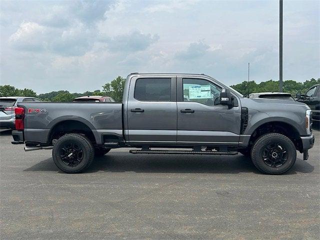 new 2025 Ford F-350 car, priced at $61,433