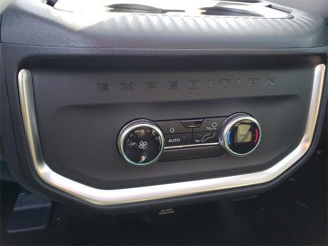 new 2025 Ford Expedition Max car, priced at $72,504