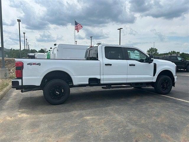 new 2025 Ford F-350 car, priced at $59,662