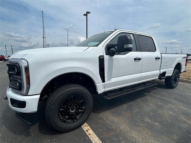 new 2025 Ford F-350 car, priced at $59,662