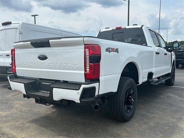 new 2025 Ford F-350 car, priced at $59,662