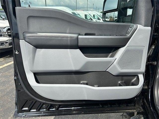new 2025 Ford F-250 car, priced at $57,453