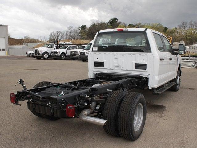 new 2025 Ford F-350 car, priced at $60,260