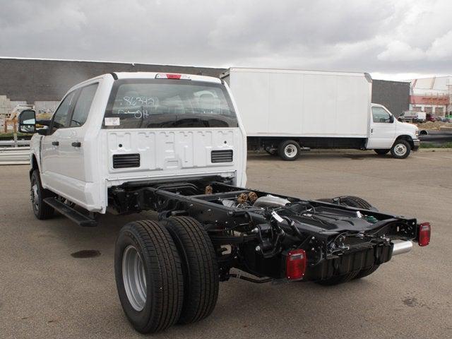 new 2025 Ford F-350 car, priced at $60,260