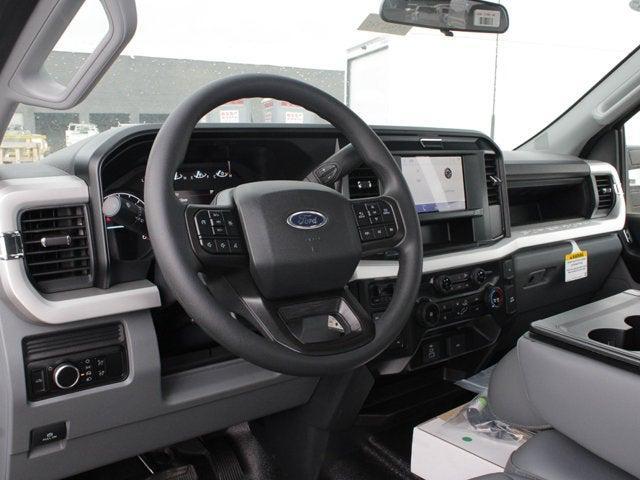 new 2025 Ford F-350 car, priced at $60,260