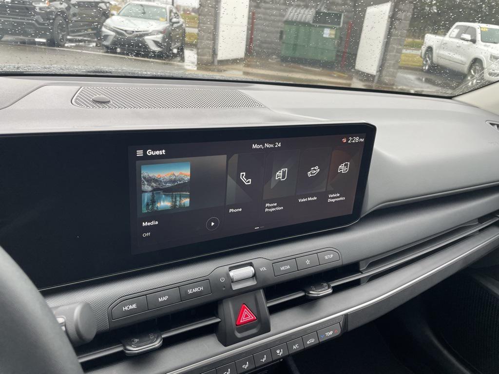 new 2025 Kia K4 car, priced at $22,129