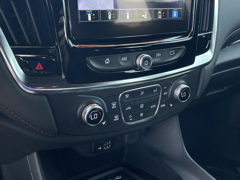 used 2023 Chevrolet Traverse car, priced at $34,819