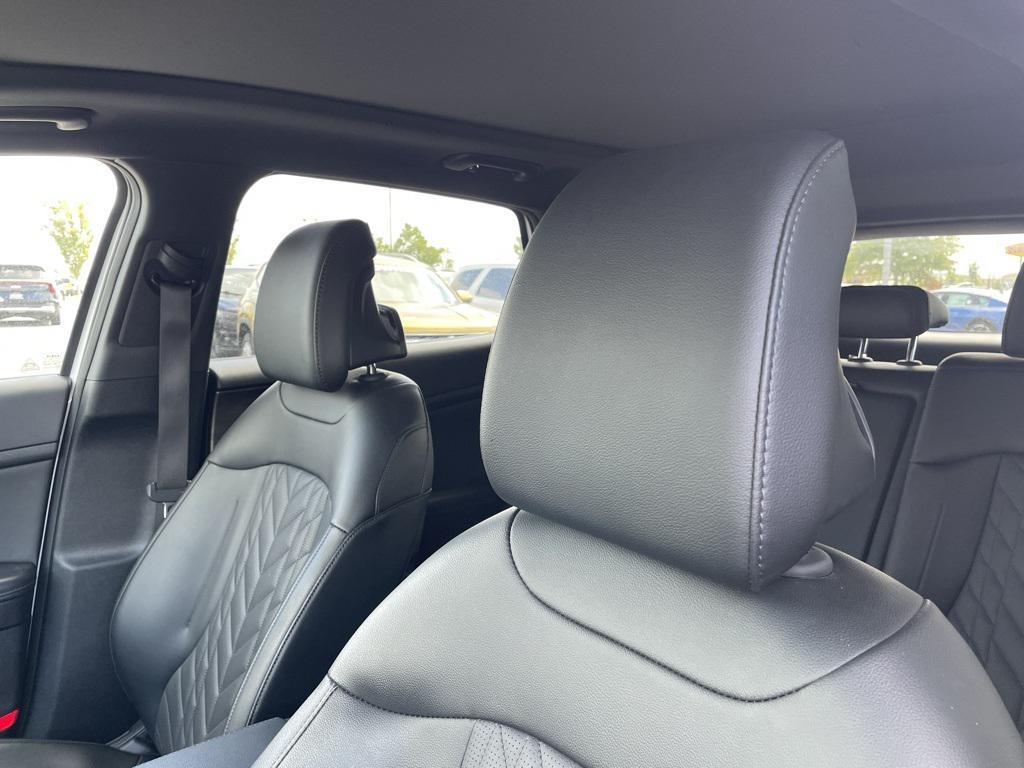new 2024 Kia Sportage car, priced at $36,000