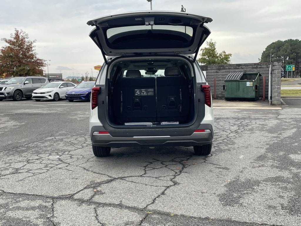 new 2026 Kia Carnival Hybrid car, priced at $51,953