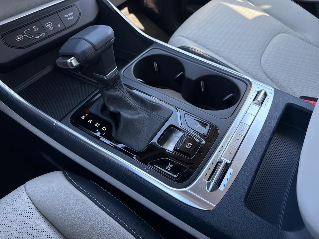 new 2026 Kia Carnival car, priced at $52,625