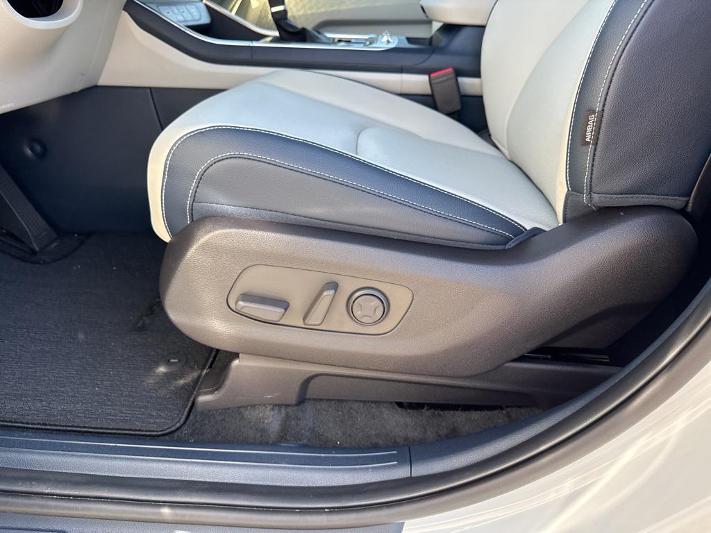 new 2026 Kia Carnival car, priced at $52,625