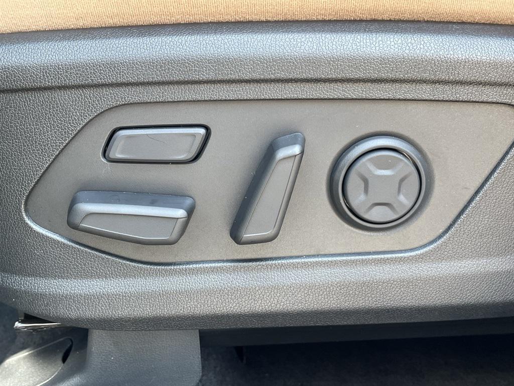 new 2026 Kia Sorento car, priced at $48,525