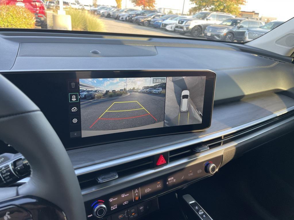 new 2026 Kia Sorento car, priced at $43,295