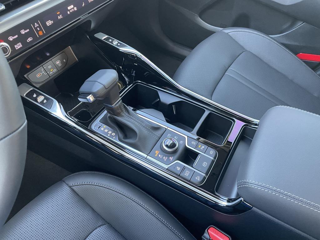 new 2026 Kia Sorento car, priced at $43,295
